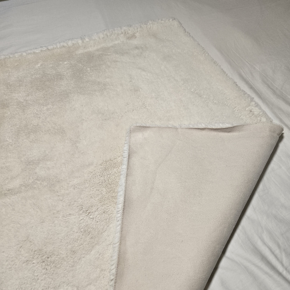 Faux Fur Rectangle Rug, Ivory - Picture 2 of 12